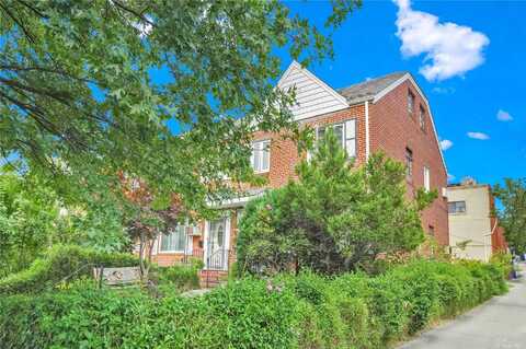 141-67 72nd Crescent, Kew Gardens, NY 11367