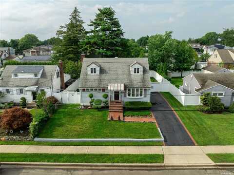 347 N Virginia Avenue, Massapequa, NY 11758