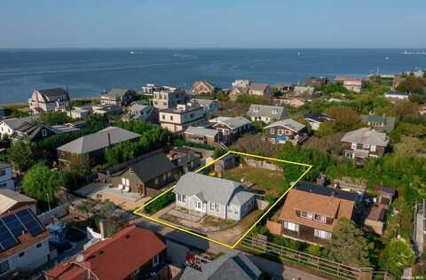 12 Surfview Walk, Seaview, NY 11770