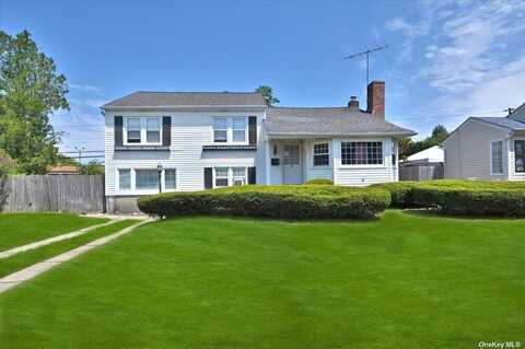 38 Bradford Lane, Bethpage, NY 11714