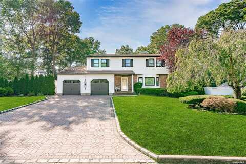 4 Elan Lane, Ronkonkoma, NY 11779