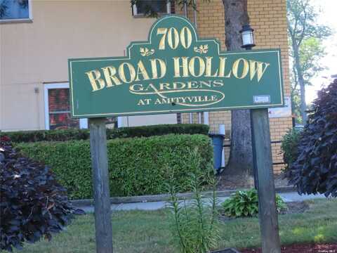 700 Broadway, Amityville, NY 11701