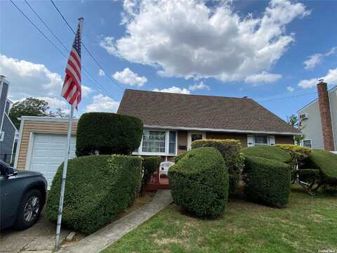 122 1st Avenue, Massapequa Park, NY 11762