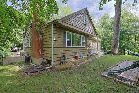 2 Roland Terrace, Poughkeepsie, NY 12603