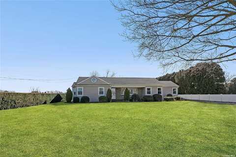 2800 Main Road, Laurel, NY 11948