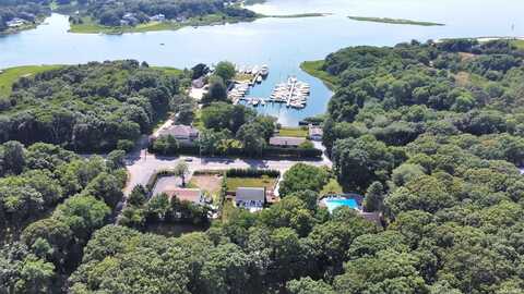 82 Three Mile Harbo Road, East Hampton, NY 11937