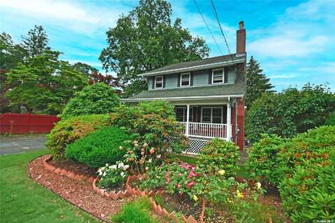 1 Madeline Place, Glen Cove, NY 11542