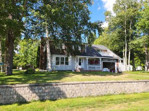 4 Heritage Street, Millinocket, ME 04462