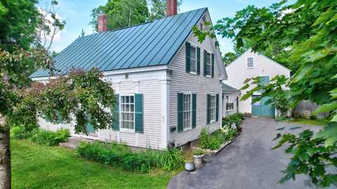 97 North Street, Dover-Foxcroft, ME 04426