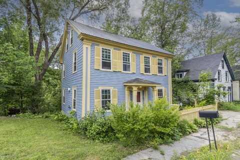 11 Morrill Street, Buckfield, ME 04220