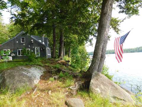 12 Beech Ridge Drive, Abbot, ME 04406