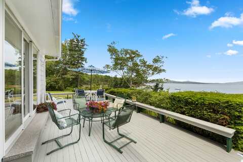 36 Burr Way, Owls Head, ME 04854