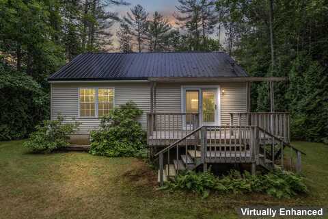 39 Riverside Drive, Camden, ME 04843