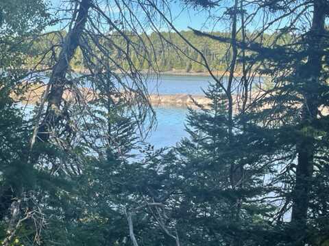 M40l85 Lyons Road, Lubec, ME 04652