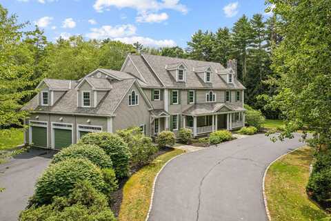 13 Streamwood Lane, Falmouth, ME 04105