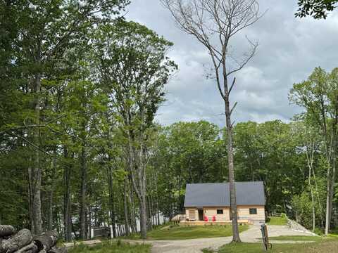 886 Middle Road, Dresden, ME 04342