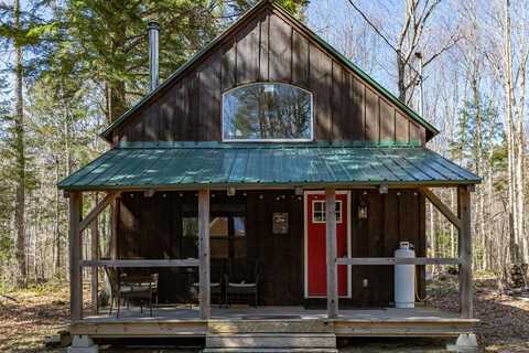 10 Hiding Deer Lane, Lincoln, ME 04457