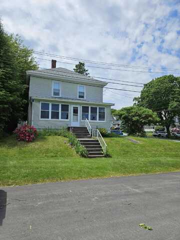 5 Hillside Avenue, Old Town, ME 04468