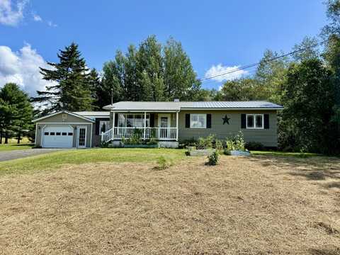 32 Summer Avenue, Fort Kent, ME 04743