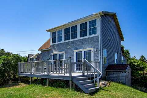 11 Larrabee Road, Stonington, ME 04681