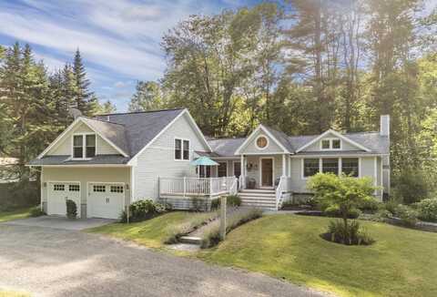 17 Sandy Beach Road, Freeport, ME 04032