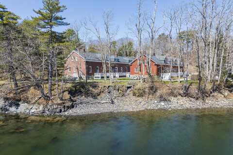 6 Quartermaster Court, Portland, ME 04109