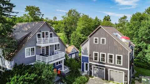 33 LaTour Street, Castine, ME 04421