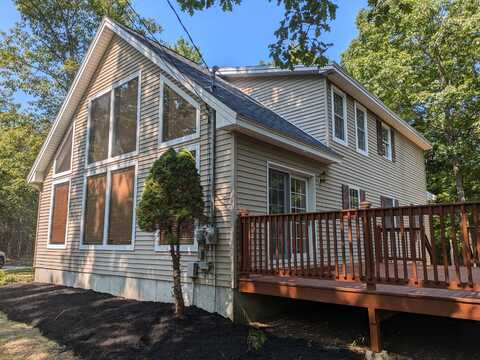 21 River Road, Baldwin, ME 04091