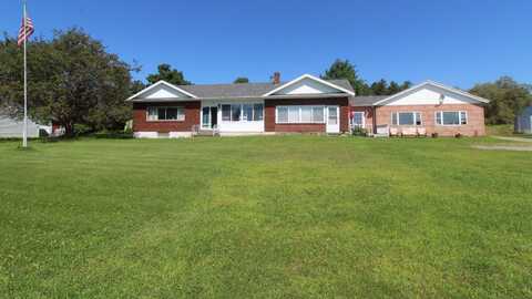 361 W Main Street, Searsport, ME 04974