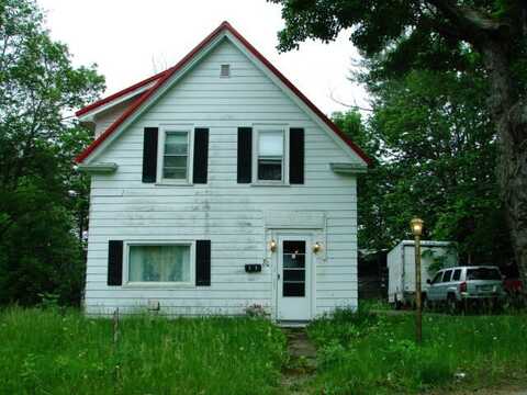 80 Monroe Street, Calais, ME 04619