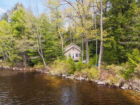 91 Diller Line Road, Chesterville, ME 04938