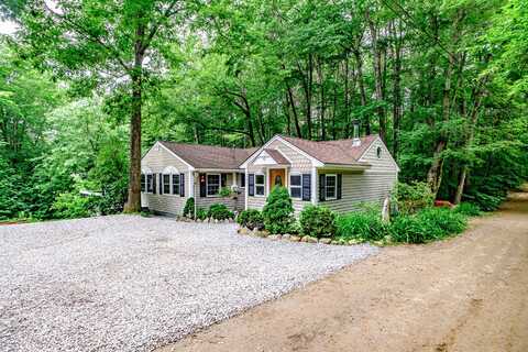 47 Melody Lane, Naples, ME 04055