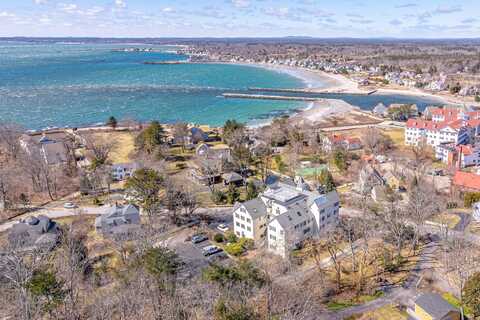 8 Arlington Avenue, Kennebunkport, ME 04046