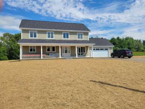 15 Lilac Lane, Houlton, ME 04730