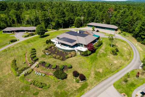 40 Osprey Circle, Lincolnville, ME 04849