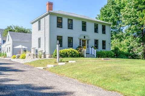 10 Independence Drive, Freeport, ME 04032