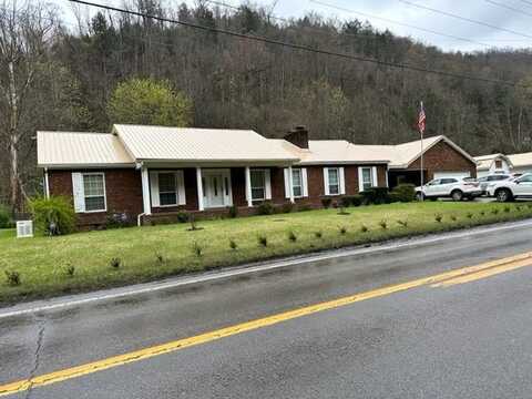 12072 Coal River Road, WHITESVILLE, WV 25209