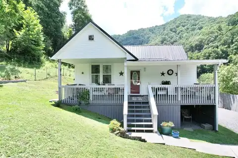 15 HUMMINGBIRD LN, DAVY, WV 24828