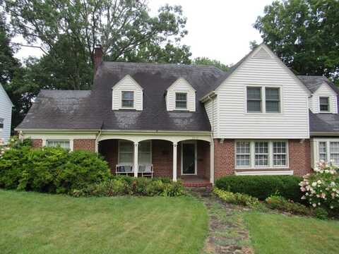 2112 Mountain View Avenue, BLUEFIELD, WV 24701