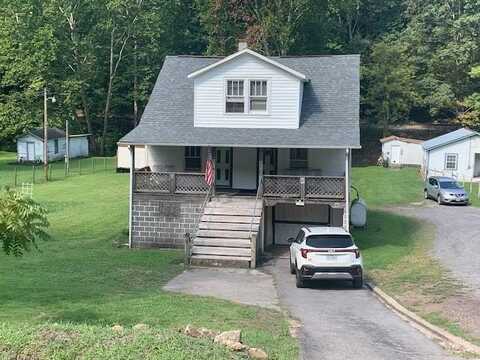 21 Amity Lane, SQUIRE, WV 24884