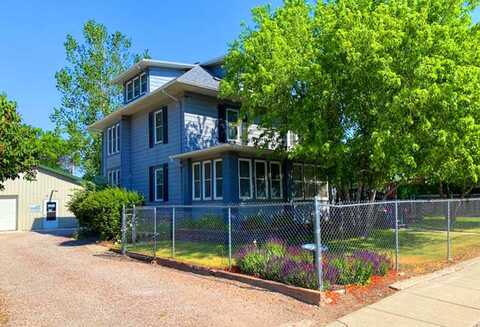 637 Pine Street, Upton, WY 82730