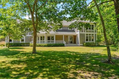 18 South Pond Road, West Tisbury, MA 02575