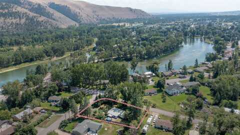 320 Red Fox Road, Lolo, MT 59847