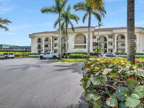 700 Valley Stream, NAPLES, FL 34113