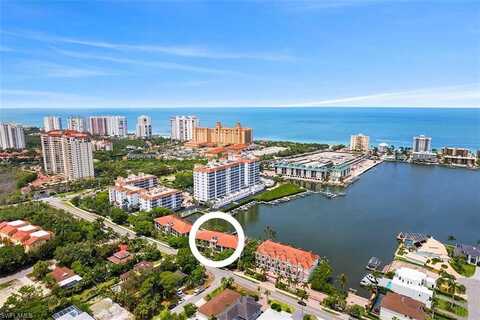 9103 Vanderbilt, NAPLES, FL 34108