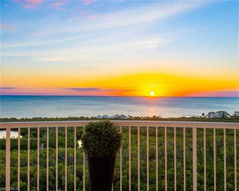 7117 Pelican Bay, NAPLES, FL 34108