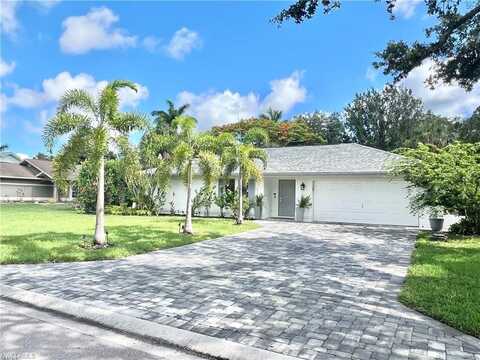 2499 River Reach, NAPLES, FL 34104