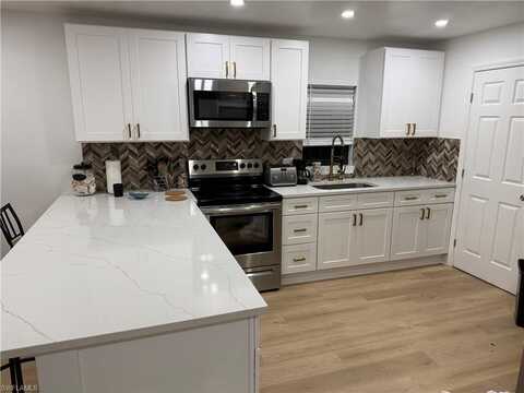 27650/27652 Imperial Shores, BONITA SPRINGS, FL 34134