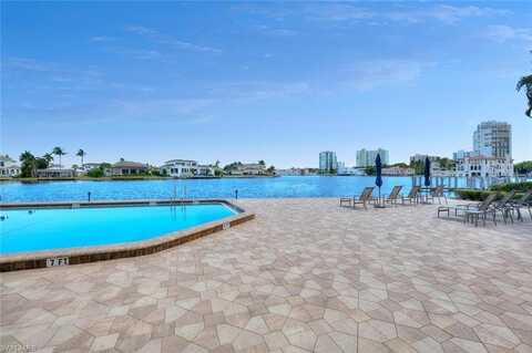 300 Park Shore, NAPLES, FL 34103