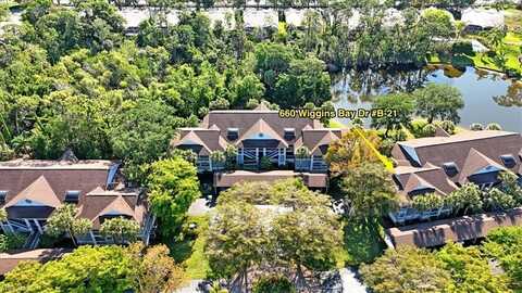 660 Wiggins Bay, NAPLES, FL 34110